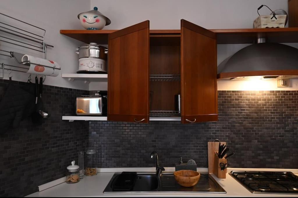شقة A Casa Di Tina جنزانو دي روما المظهر الخارجي الصورة